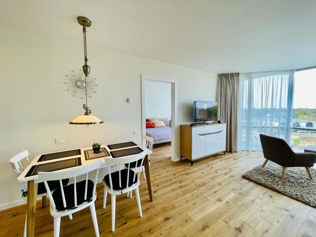 Dilelijos Apartamentai Sventoji Apartment Ngoại thất bức ảnh